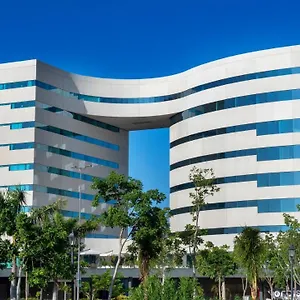 & - La Isla By Ihg Hotel